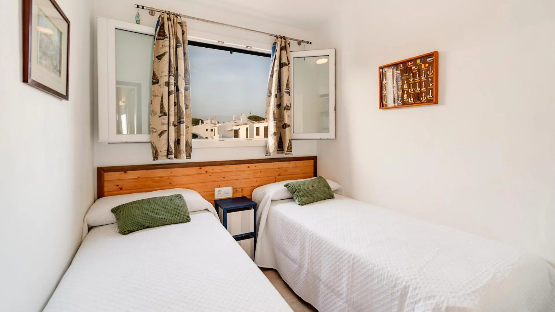 קאלאן בוש Vista Faro-Apartamento Con Balcon Que Mira Al Mar דירה קאלאן בוש